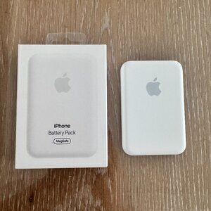 Apple MagSafe Battery Pack A2384 White - Authentic